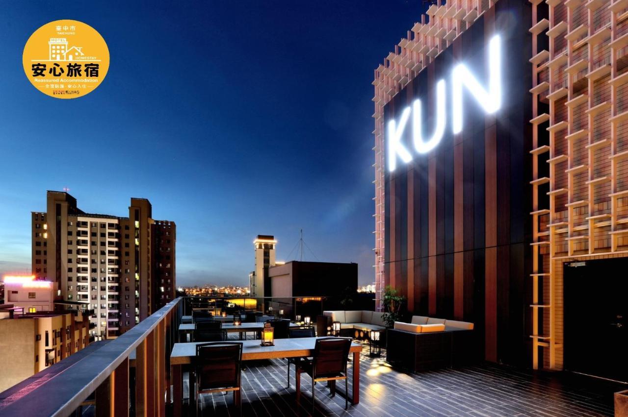 Kun Tour Hotel Тайджун Екстериор снимка
