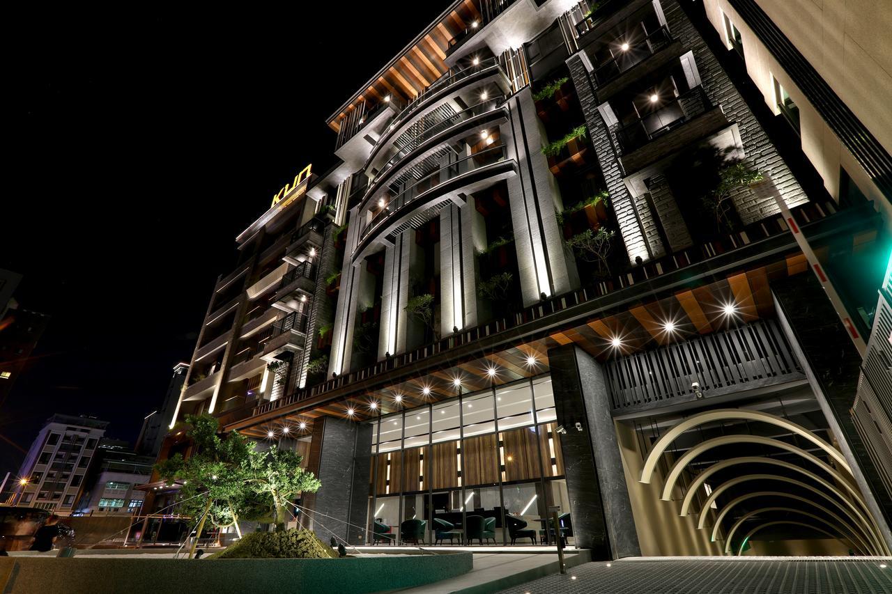 Kun Tour Hotel Тайджун Екстериор снимка